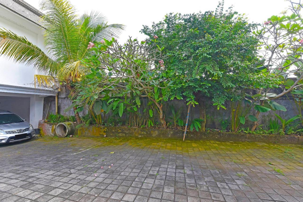 Oyo 90967 Soka Asri Guest House Darmasaba Экстерьер фото