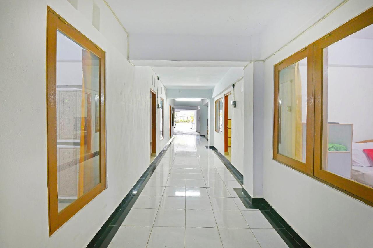 Oyo 90967 Soka Asri Guest House Darmasaba Экстерьер фото
