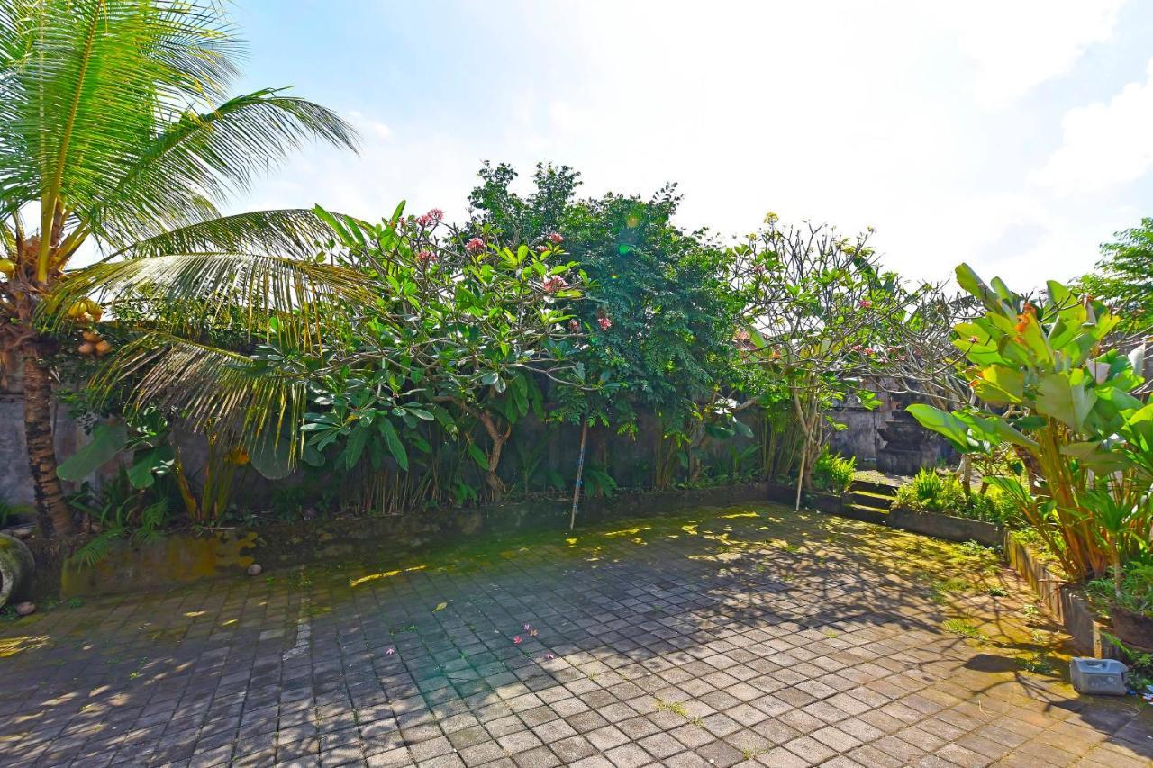 Oyo 90967 Soka Asri Guest House Darmasaba Экстерьер фото