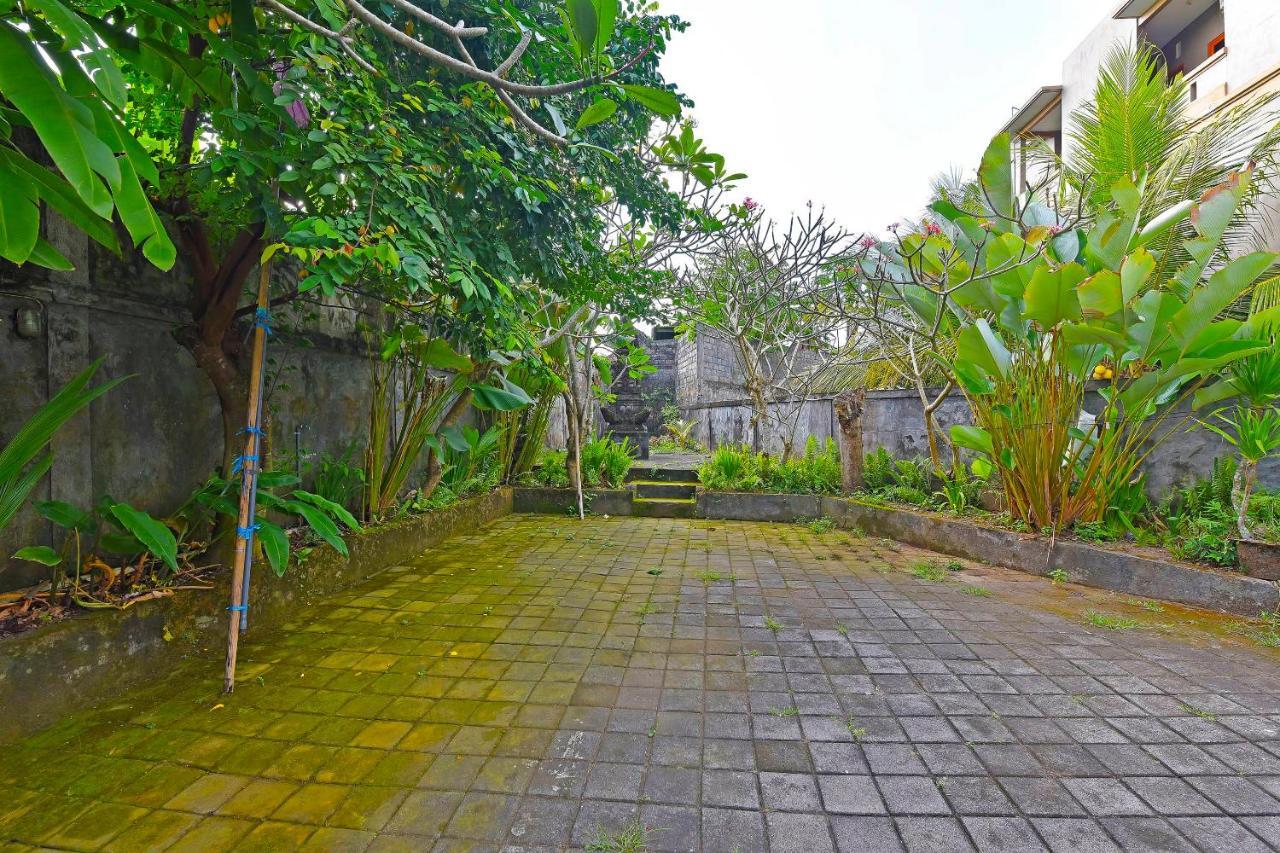 Oyo 90967 Soka Asri Guest House Darmasaba Экстерьер фото