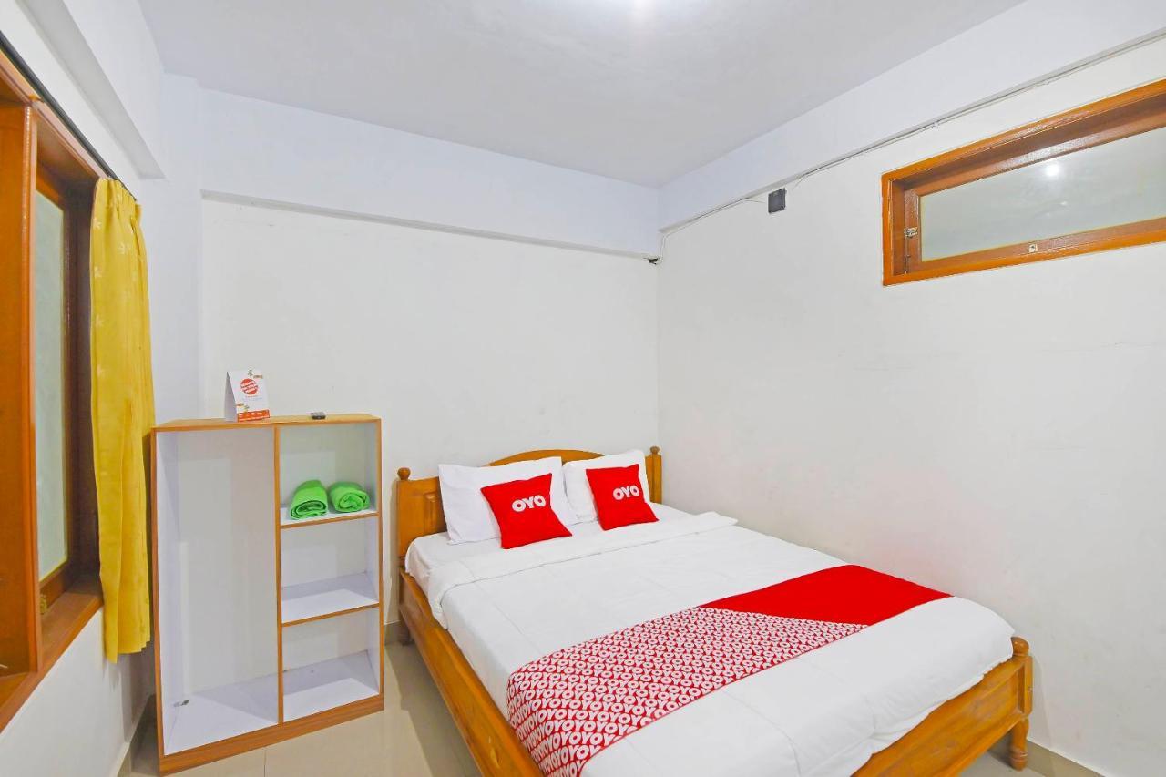 Oyo 90967 Soka Asri Guest House Darmasaba Экстерьер фото